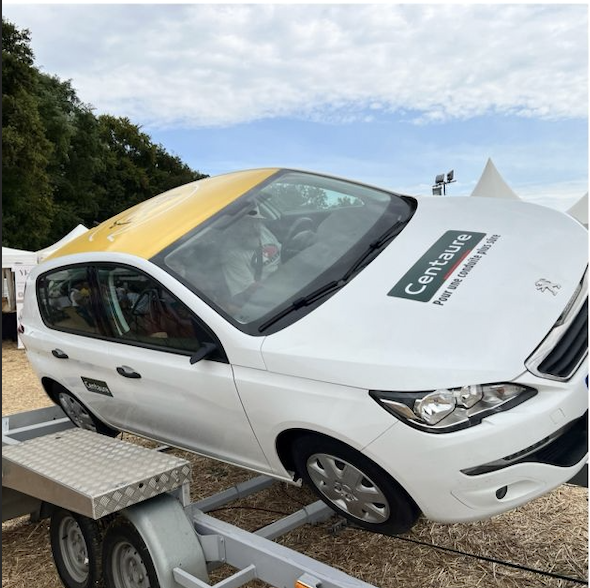 Notre voiture tonneau à la Fête de l'Agriculture d’Étais-la-Sauvin